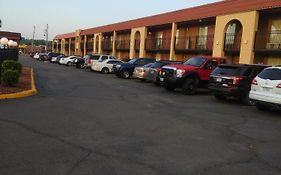 Days Inn By Wyndham Caddo Valley Arkadelphia